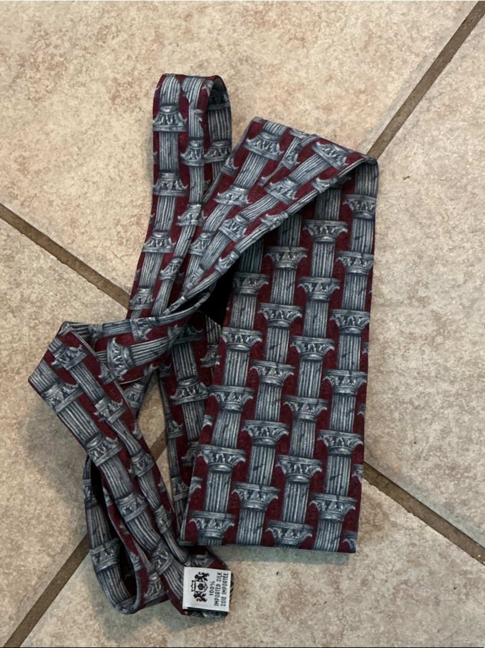 The Manhattan Museum of Art Column Architectural Silk Necktie